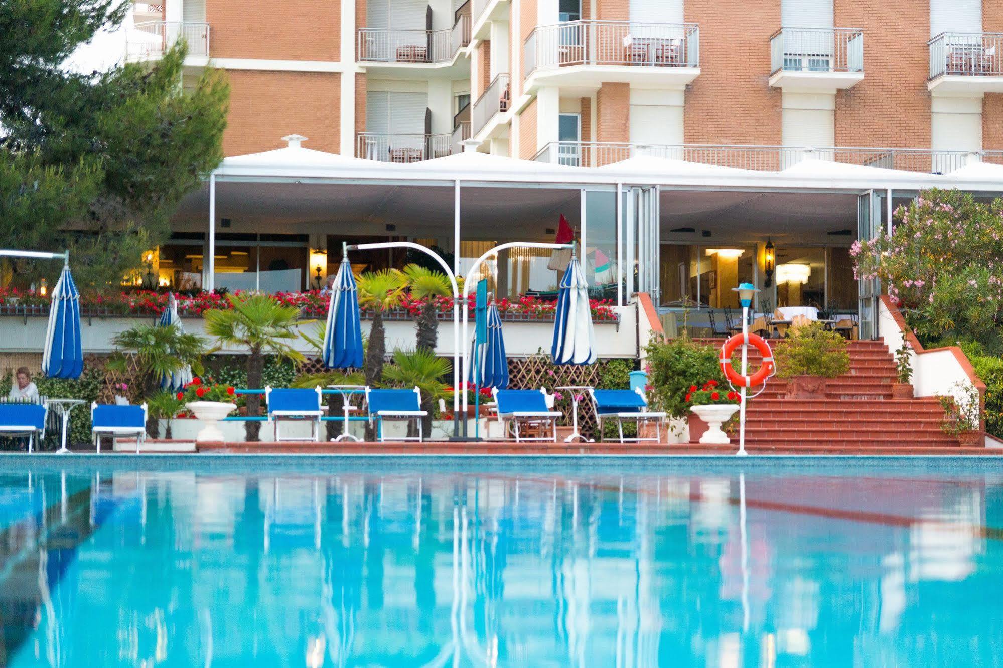 Hotel Principe Bibione Exteriör bild